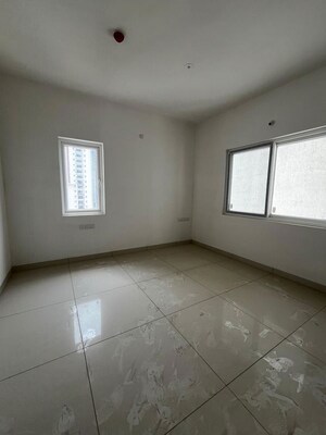 Room in 3 BHK Apartment at Aparna Zenon, Puppalaguda – for Sale