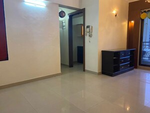 Room in 2 BHK Apartment at Lake Pleasant, Powai – for Sale