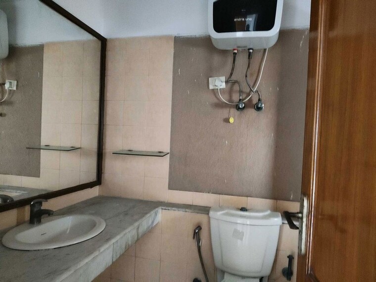Bathroom, ats-green-village 3 Bedroom 1500 Sq.Ft. Apartment In Sector 93a Noida 10378691