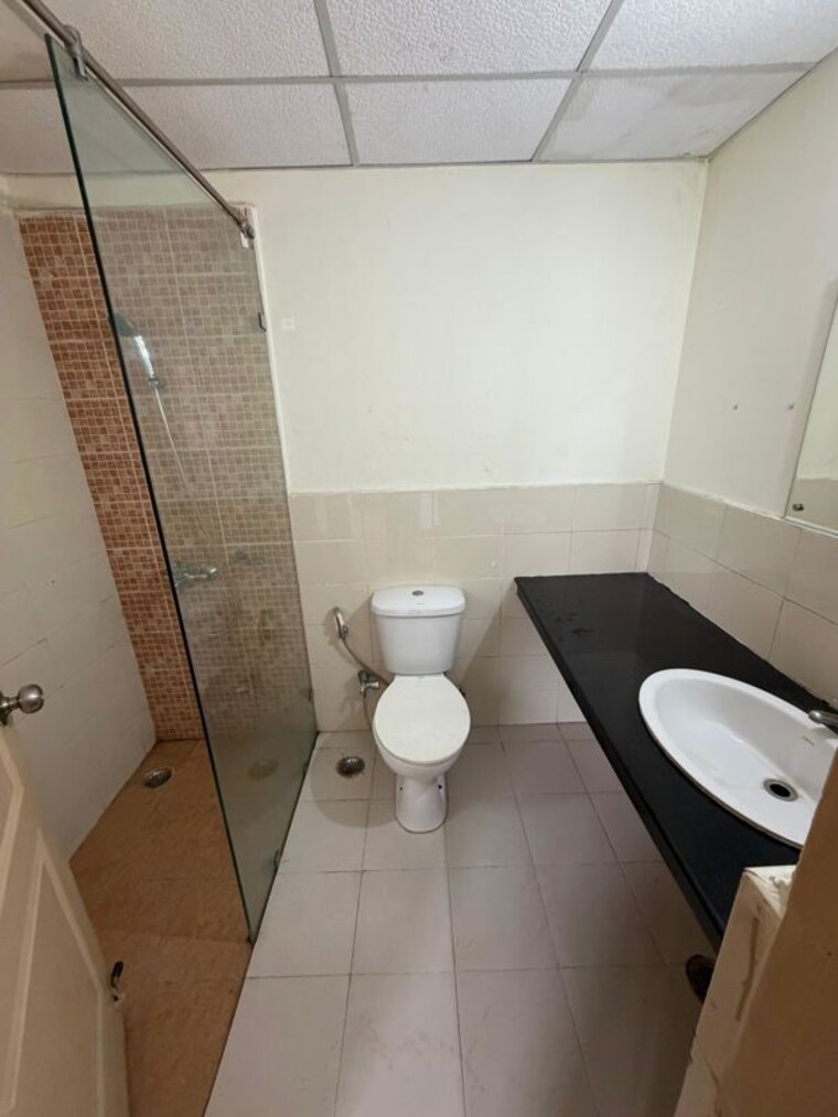 Bathroom, ansal-celebrity-meadows 3 Bedroom 1800 Sq.Ft. Apartment In Sushant Golf City Lucknow 10378733
