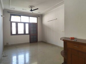 Kitchen in 2 BHK Apartment at Parsvnath Prestige, Sector 93a – for Rent