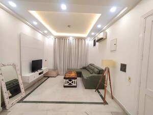 Living Room in 3 BHK Builder Floor at SS Mayfield Gardens, Sector 51 – for Rent