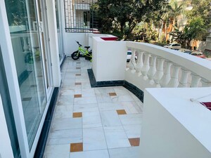 Kitchen in 3 BHK Builder Floor at SS Mayfield Gardens, Sector 51 – for Rent