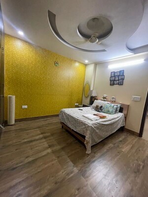 Bedroom in 3 BHK Builder Floor at Sector 46 – for Rent