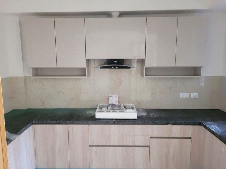 Kitchen, smart-world-orchard 2.5 Bedroom 1200 Sq.Ft. Apartment In Sector 61 Gurgaon 10378773