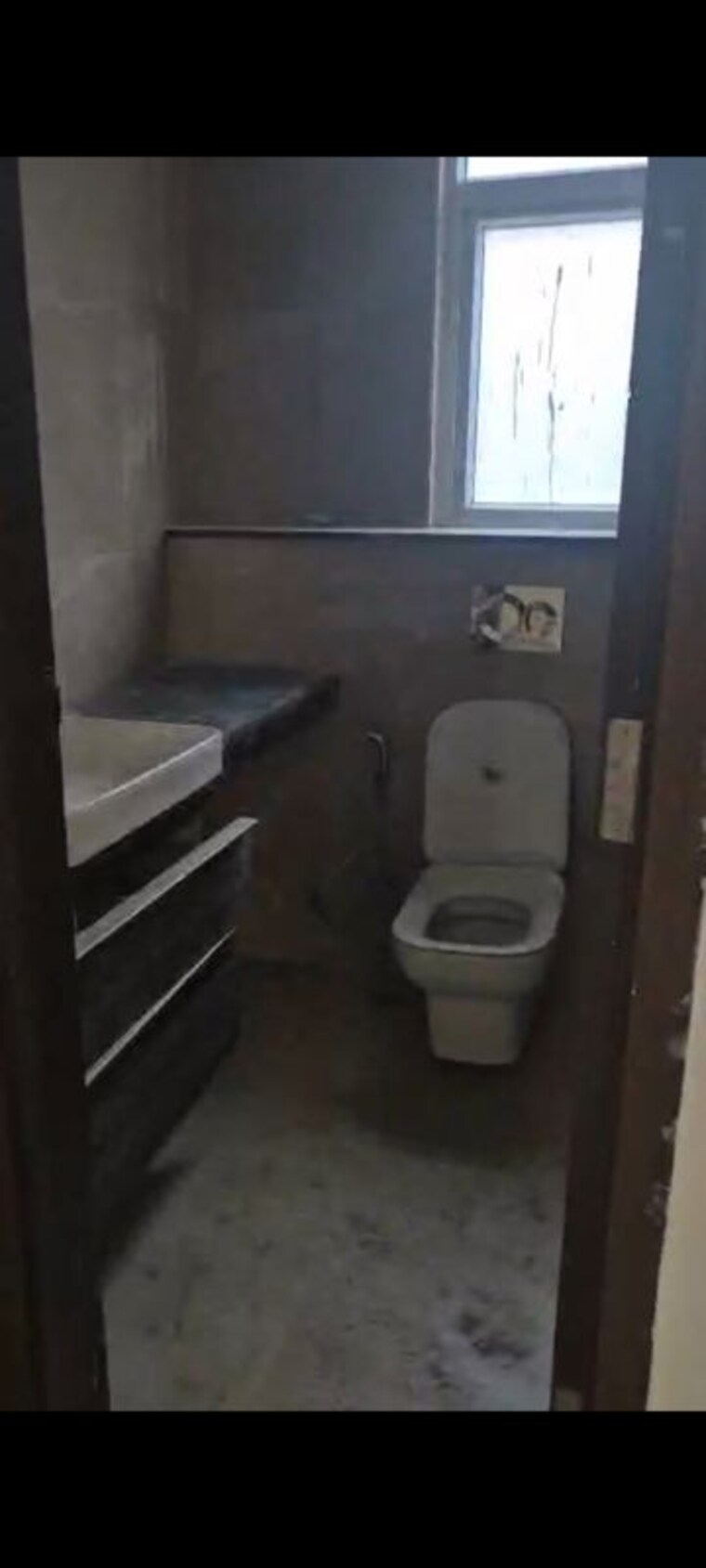 Bathroom, smart-world-orchard 2.5 Bedroom 1200 Sq.Ft. Apartment In Sector 61 Gurgaon 10378773