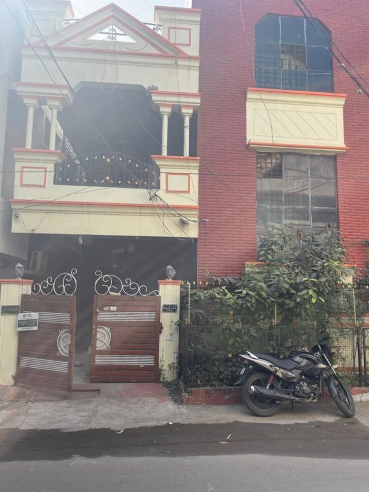 Exterior View, babu-complex-kothapet 4 Bedroom 3500 Sq.Ft. Independent House In Kothapet Hyderabad 10378800