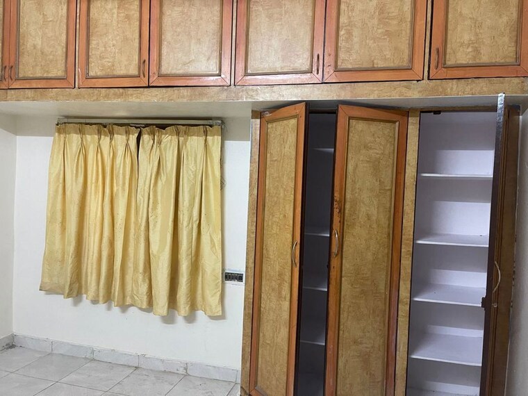 Other, babu-complex-kothapet 4 Bedroom 3500 Sq.Ft. Independent House In Kothapet Hyderabad 10378800