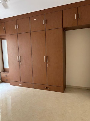 Room in 2 BHK Apartment at Tanishka Vikrant, Ghatkopar East – for Rent