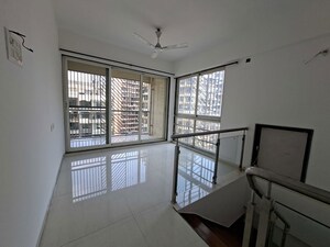 Room in 4 BHK Apartment at Oval Apartments, Kharghar – for Rent