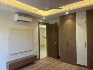 Room in 4 BHK Builder Floor at Kohli One Malibu Town, Sector 47 – for Rent