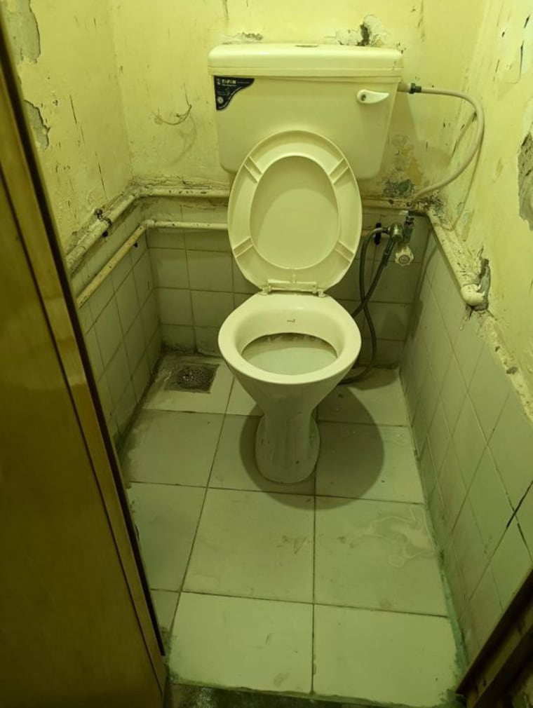 Bathroom, satellite 2 Bedroom 650 Sq.Ft. Apartment In Satellite Ahmedabad 10378854