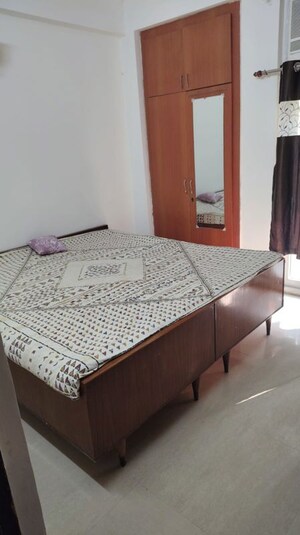 Bedroom in 2 BHK Apartment at Supertech 34 Pavilion, Sector 34 – for Rent