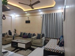 2 BHK Apartment For Rent in Mahaveer Celesse