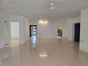 Room in 2 BHK Apartment at Arunis 19 Degree North, Santacruz West – for Sale
