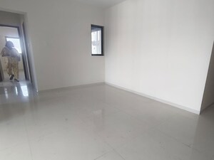 Room in 2 BHK Apartment at Lotus Sky Garden, Malad West – for Rent