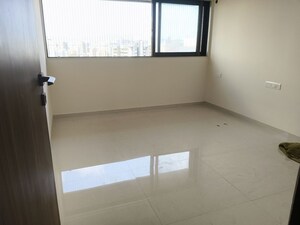 Room in 2 BHK Apartment at Lotus Sky Garden, Malad West – for Rent