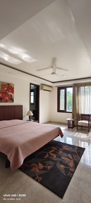Bedroom in 3 BHK Apartment at Defence Colony – for Rent