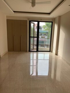 4 BHK + Pooja Room,Servant Room,Study Room,Extra Room,Store Room Builder Floor For Rent in West End Colony