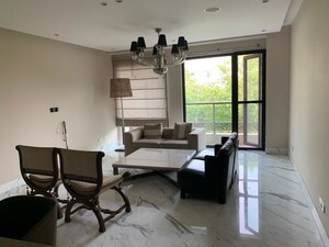 Team Area in 4 BHK Builder Floor at West End Colony – for Rent