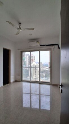 2 BHK Apartment For Rent in JP Decks