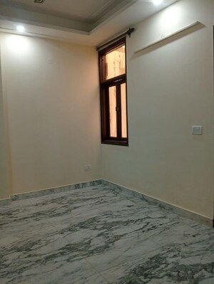 Room in 1 BHK Apartment at Saket – for Rent