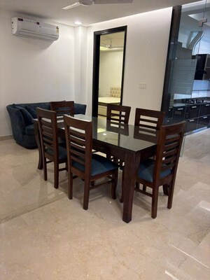 Gym in 4 BHK Builder Floor at Dlf Phase ii – for Rent