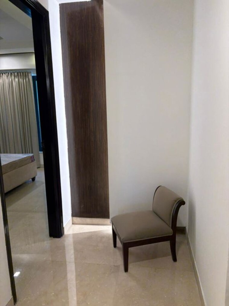 Bathroom, dlf phase ii 4 Bedroom 300 Sq.Yd. Builder Floor In Dlf Phase ii Gurgaon 10378957