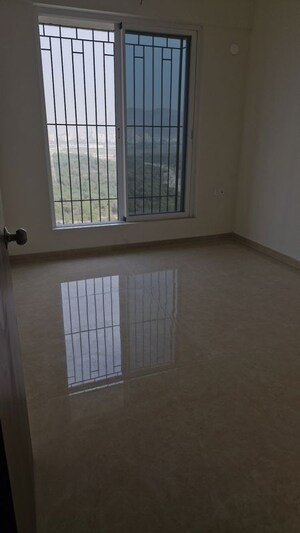 Room in 2 BHK Apartment at Dosti West County, Balkum Pada – for Sale