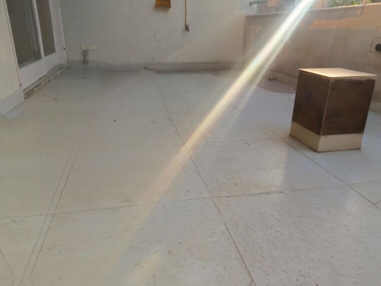 Balcony, pamposh enclave 2 Bedroom 2000 Sq.Ft. Builder Floor In Pamposh Enclave Delhi 10379022