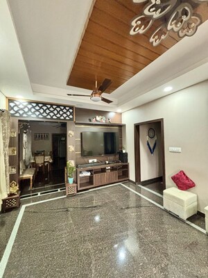 Room in 3 BHK Builder Floor at Agrahara Badavane – for Rent