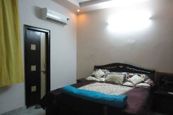 1 RkIndependent House For Rent in Old DLF