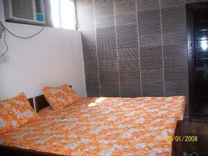 Bedroom in 1 RK Independent House at Old Dlf – for Rent