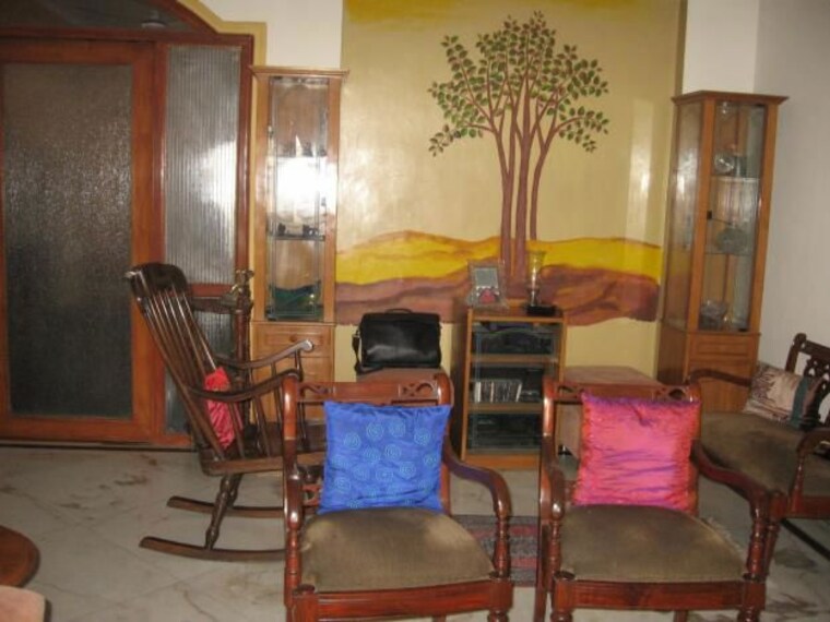 Living Room, old dlf 1 RK 451 Sq.Ft. Independent House In Old Dlf Gurgaon 10379065