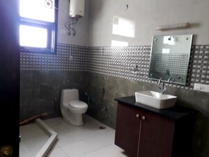 Team Area in 1 RK Independent House at Sector 14 – for Rent