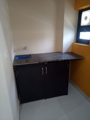 Furnished Amenities in 1 RK Independent House at Sector 14 – for Rent