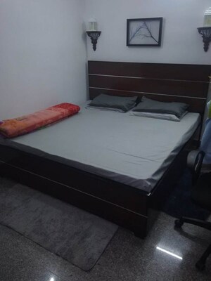 Furnished Amenities in 1 RK Independent House at Sector 14 – for Rent
