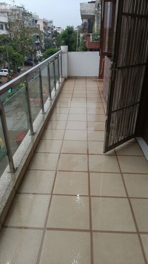 Balcony in 3 BHK Builder Floor at Sector 46 – for Rent