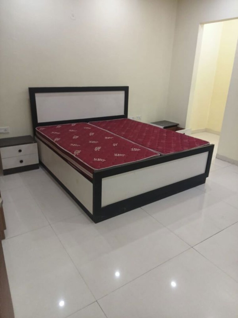 Bedroom, sector 46 3 Bedroom 1800 Sq.Ft. Builder Floor In Sector 46 Gurgaon 10379086