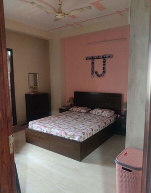 Bedroom in 3 BHK Builder Floor at Sector 46 – for Rent