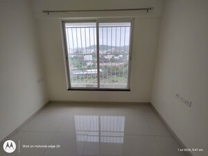Room in 2.5 BHK Apartment at Kolte Patil Life Republic R 10, Jambhe – for Rent
