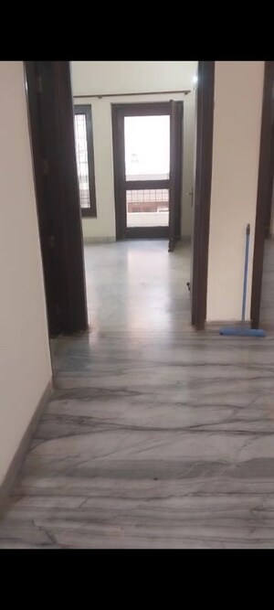 3 BHK Builder Floor For Rent in Sector 46