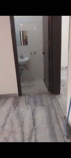 Bathroom in 3 BHK Builder Floor at Sector 46 – for Rent