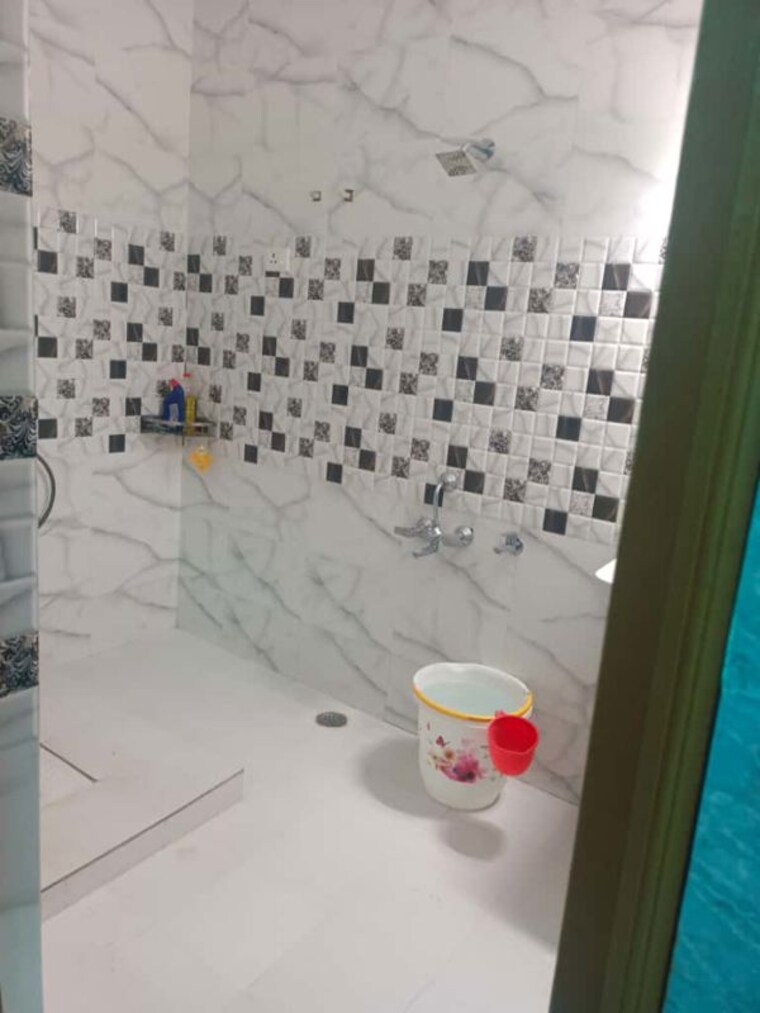 Bathroom, ngk-kahlon-garden-city 2 Bedroom 1375 Sq.Ft. Independent House In Vrindavan Yojna Lucknow 10379106