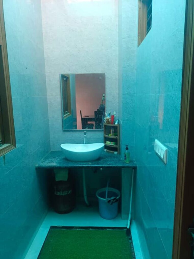 Bathroom, ngk-kahlon-garden-city 2 Bedroom 1375 Sq.Ft. Independent House In Vrindavan Yojna Lucknow 10379106