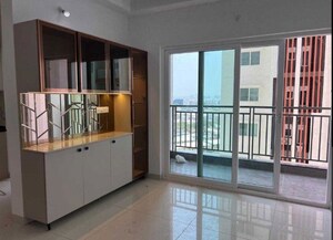 Room in 3 BHK Apartment at Aparna Zenon, Puppalaguda – for Rent