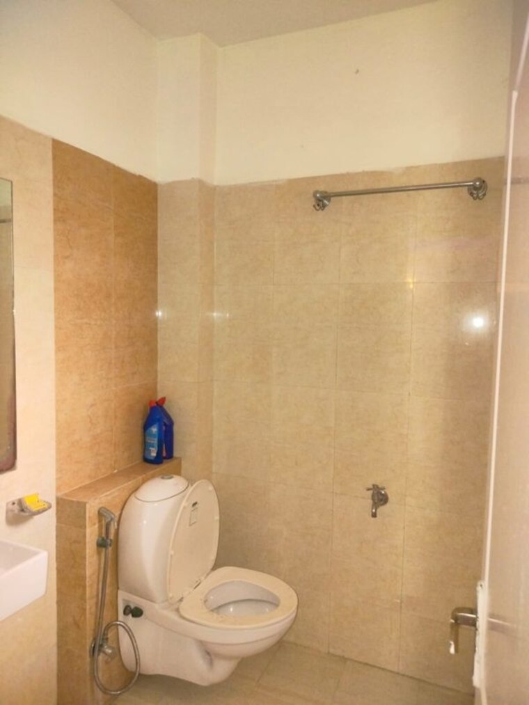 Bathroom, isrisinghpura 5 Bedroom 50000 Sq.Mt. Villa In Isrisinghpura Neemrana 10127049