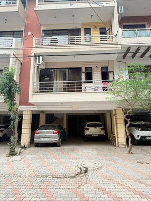 3 BHK Builder Floor – Exterior View View at Guru Nanak Enclave, Dhakoli - for Sale