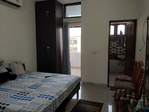 Bedroom in 2 BHK Builder Floor at Sector 45 – for Rent