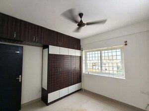 Room in 2.5 BHK Apartment at Vasathi Avante Bangalore, Hebbal – for Rent
